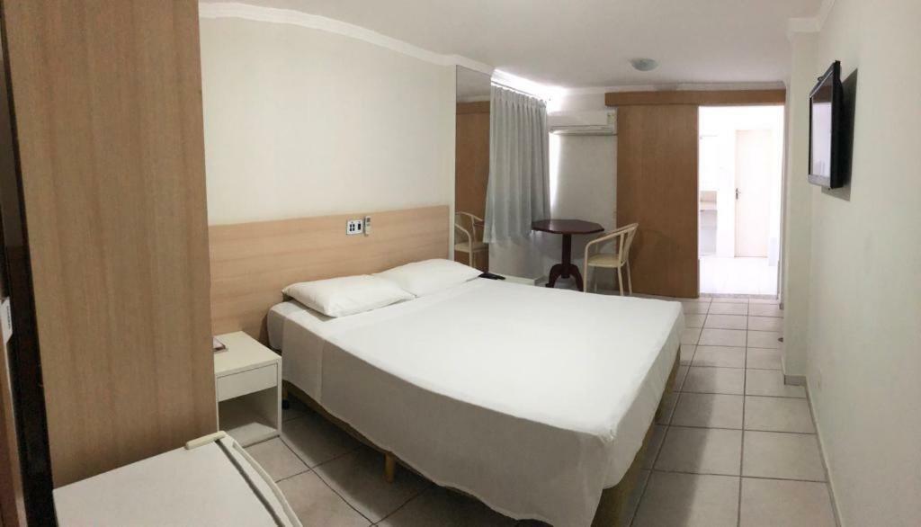 Hotel Veneza Куяба Екстер'єр фото