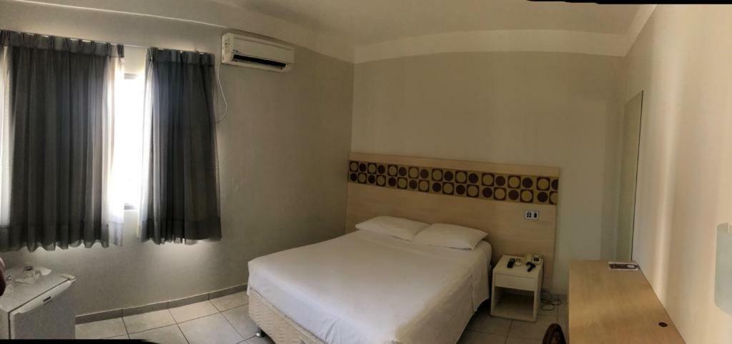 Hotel Veneza Куяба Екстер'єр фото
